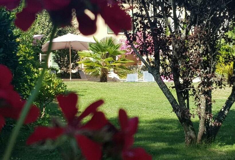 민박 Sous Les Remparts