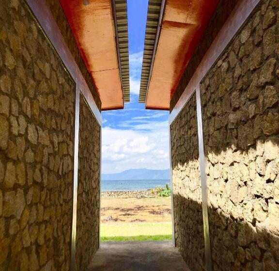 تختخواب و صبحانه Toba Sunset