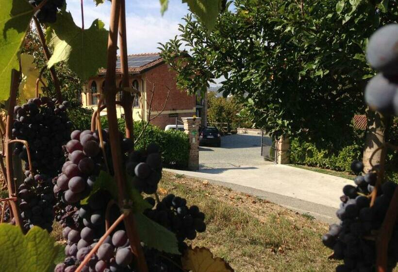 호텔 Agriturismo Cascina Barin