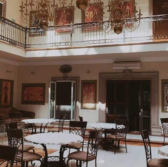 فندق The Lorian Club
