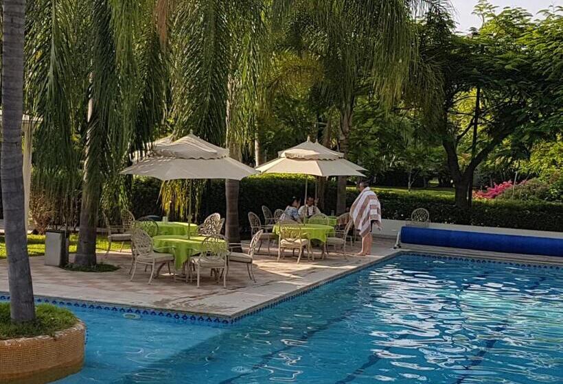 فندق The Lorian Club