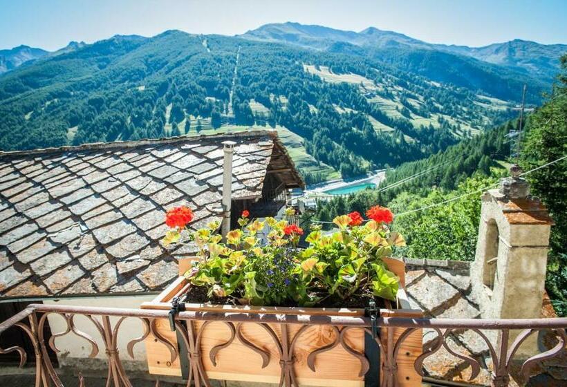 بنسيون Lous Escartoun