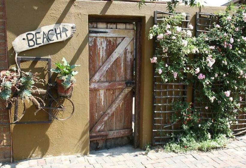 펜션 The Yardt Guest House