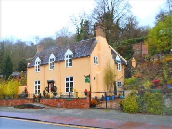 Riverside Bed & Breakfast