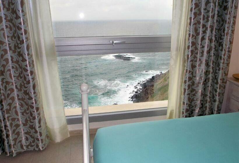 تختخواب و صبحانه La Terrazza Di Archimede