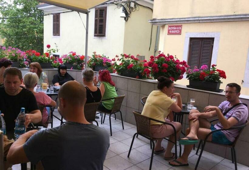 Hostel Bellavista