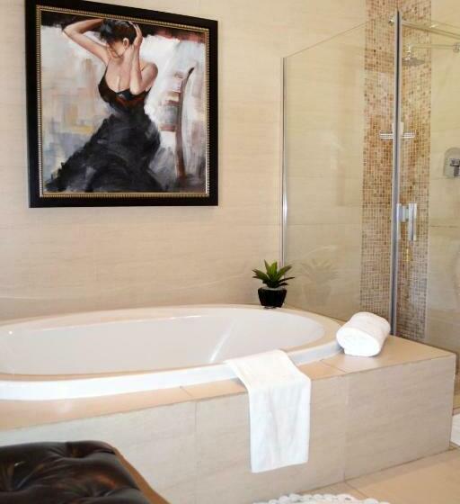 פנסיון 96 On Bree Guesthouse