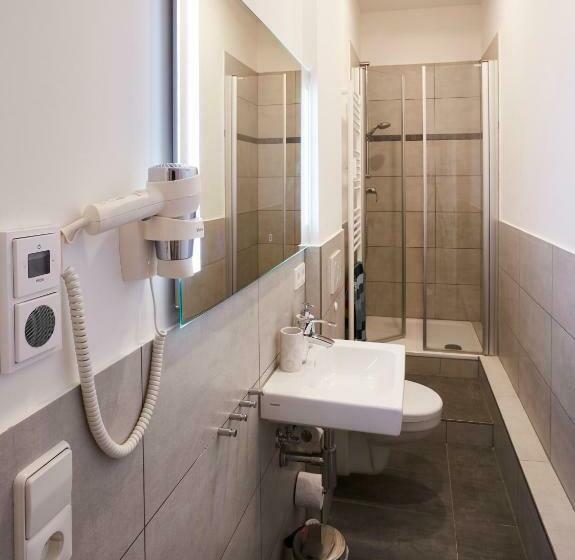 بنسيون Harbour Apartments