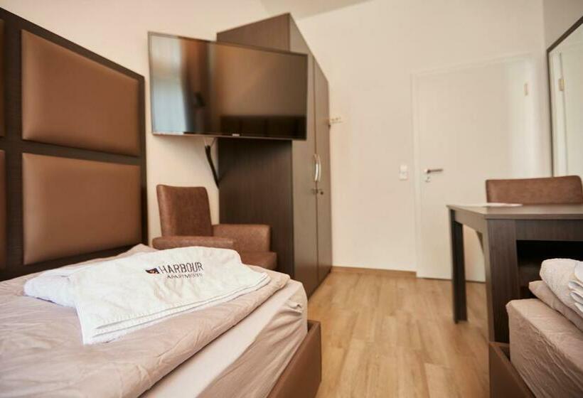 بنسيون Harbour Apartments