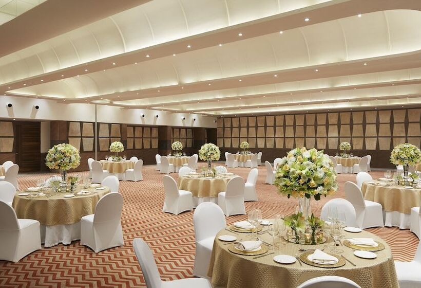 בית מלון כפרי Taj Devi Ratn Resort & Spa, Jaipur