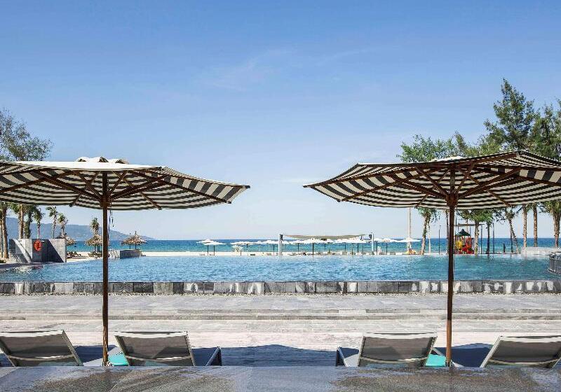 ホテル Pullman Danang Beach Resort