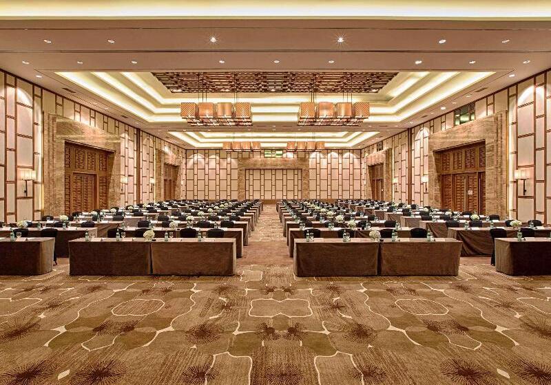 ホテル Pullman Danang Beach Resort