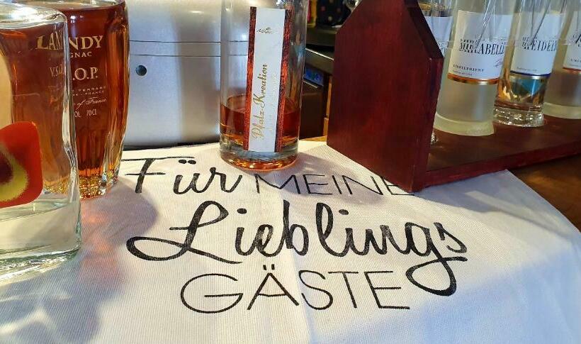 ユースホステル Landgasthaus Zum Engel