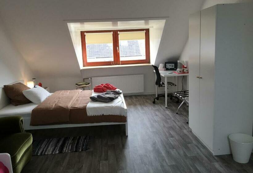 הוסטל Maggies Home Hannover