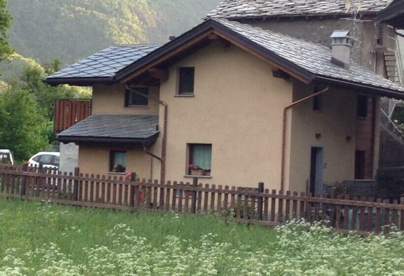 مبيت وإفطار Au Coin Du Chateau