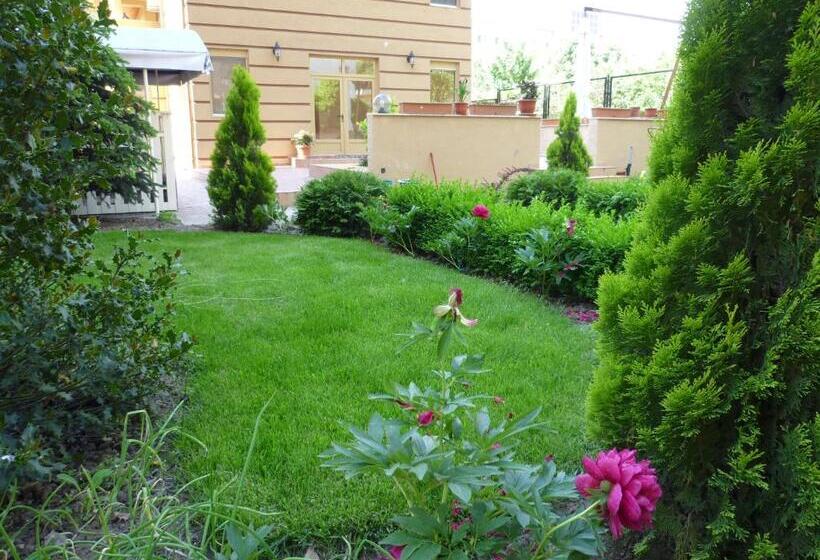 تختخواب و صبحانه Casa Edwin