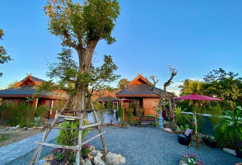 호텔 Khum Lanna Boutique