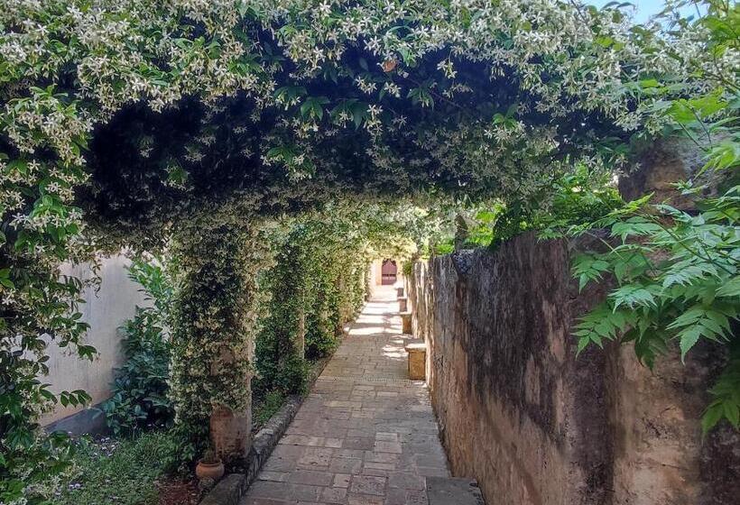 بنسيون Corte Piri