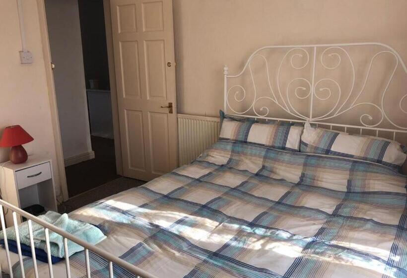 膳宿费 Room Only Guest Accommodation, Guest House