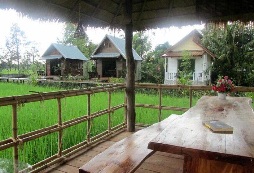 استراحتگاه Baan Thung Home Stay