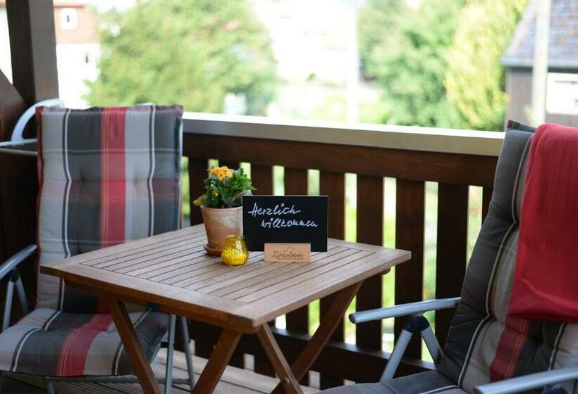 ユースホステル Gasthaus & Pension Zirkelstein