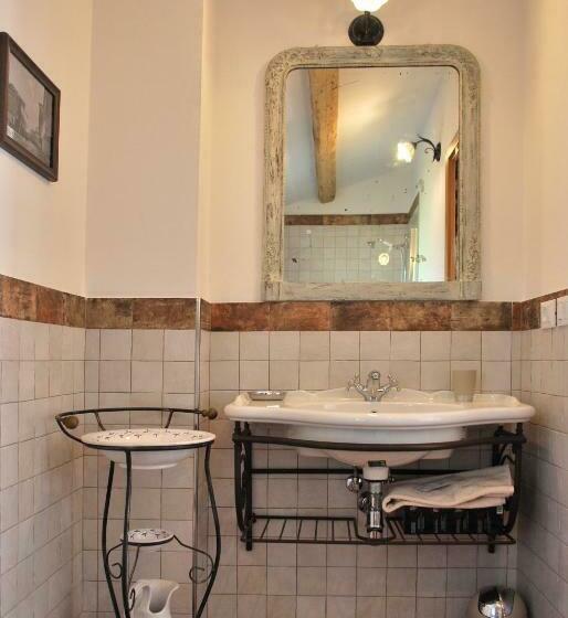 تختخواب و صبحانه La Casetta Nel Borgo