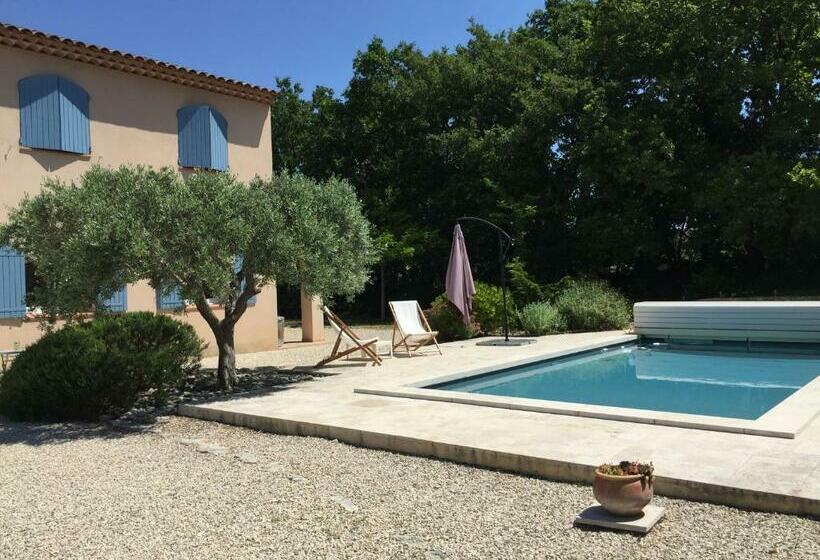 민박 Villa Louanne