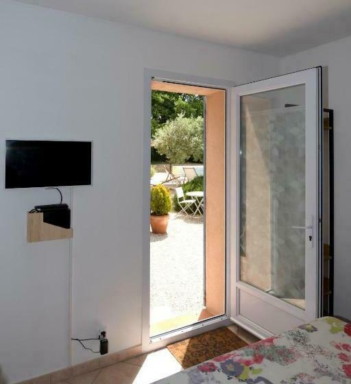 مبيت وإفطار Villa Louanne