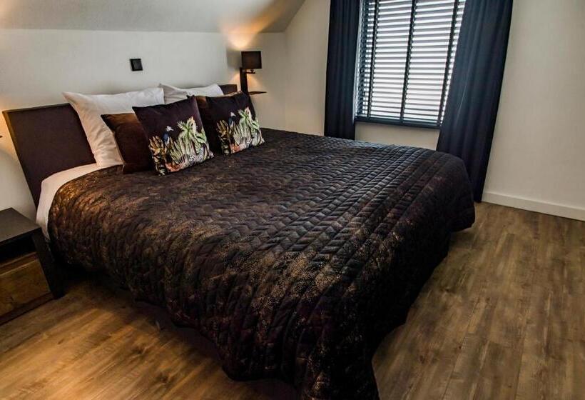 هتل Luxexcellent Super Suite