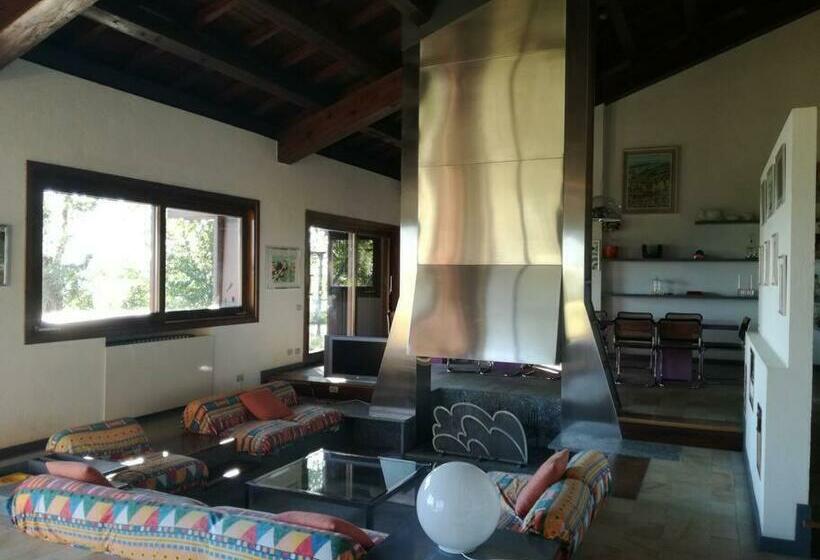 호텔 Oasi Di Mastarone   Il Vino E Le Rose