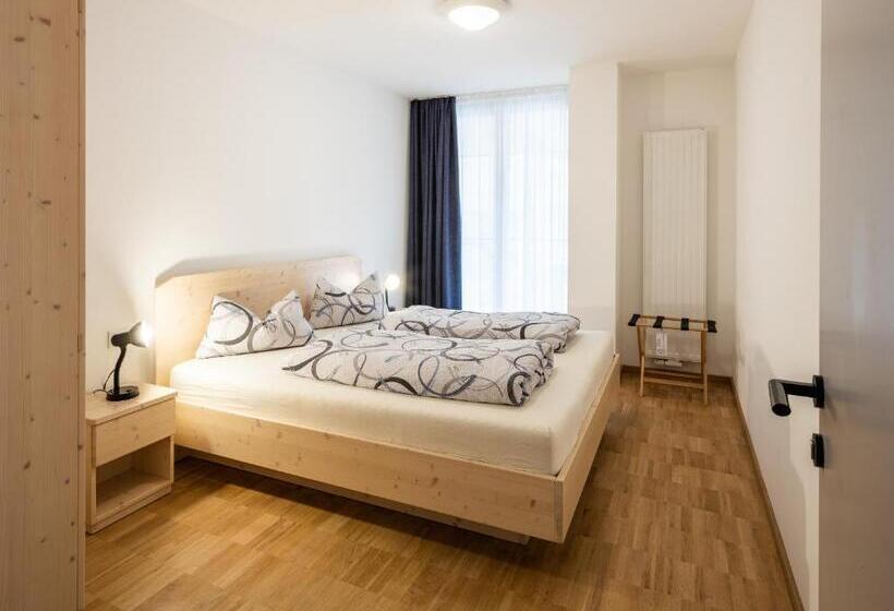 Отель Vintlerhof