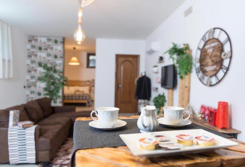 تختخواب و صبحانه Loft Style Taverna