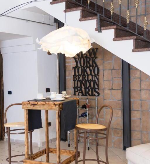 تختخواب و صبحانه Loft Style Taverna