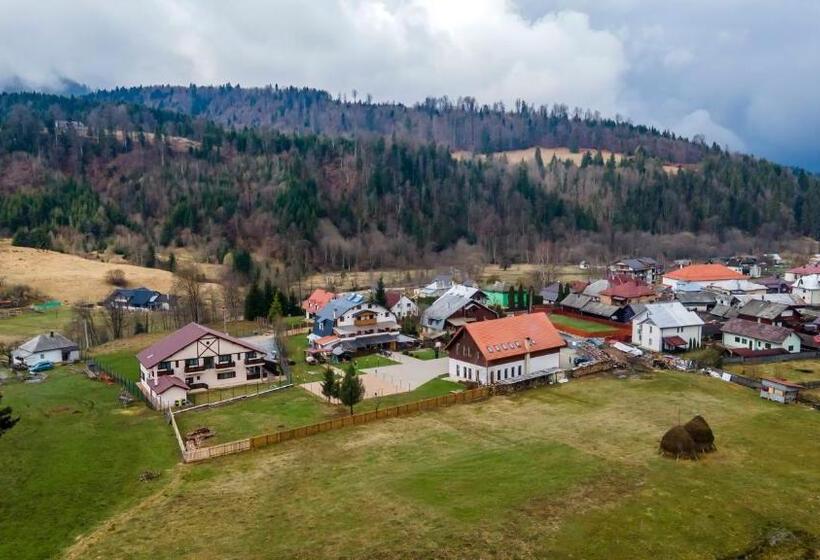 پانسیون Montana Resort Colibita