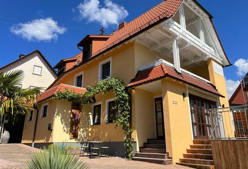 ペンション Rebstöckel