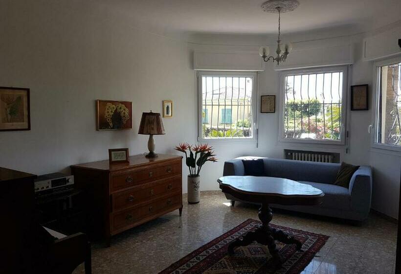 تختخواب و صبحانه Villa Calliste