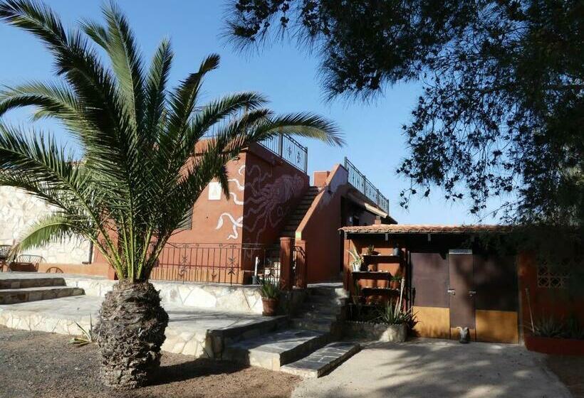 بنسيون Warung