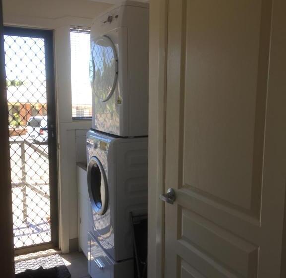 住宿加早餐  Yeoy S Cabin