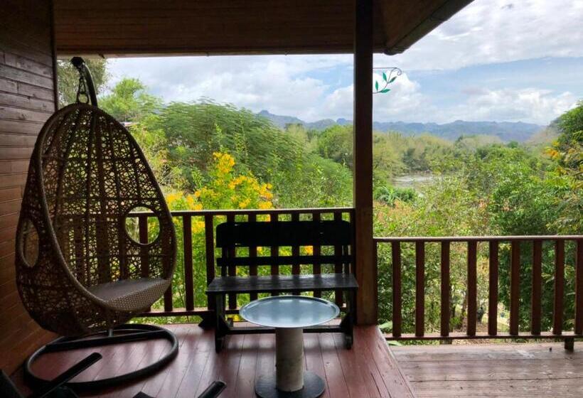 Resort Baanrai Khunya บ้านไร่คุณย่า