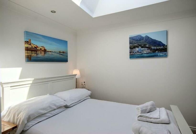 فندق صغير Sammys East Runton
