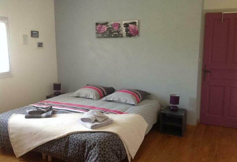 צימר Au Mas Des Graviers