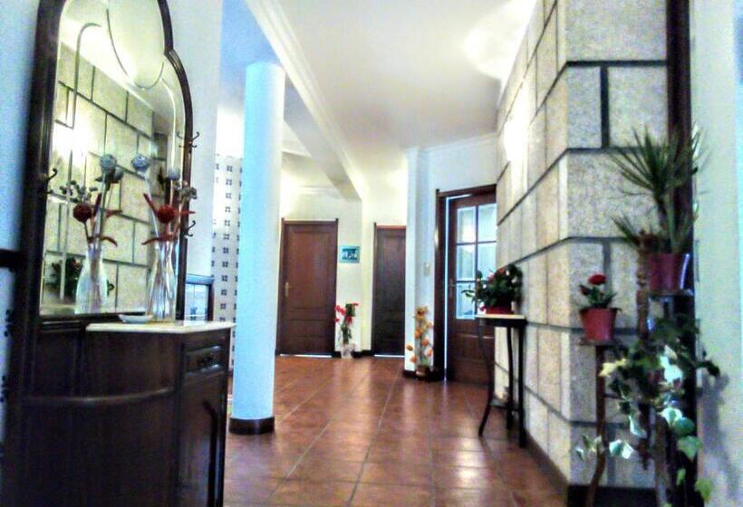 مبيت وإفطار Casa Vale Do Rio Ovil