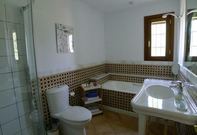 تختخواب و صبحانه Salvatierra Guest House