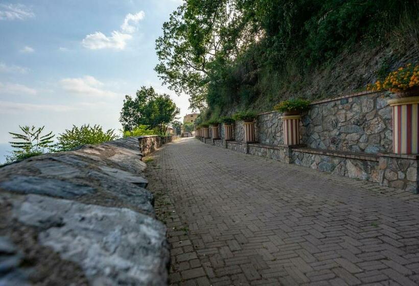 فندق Azienda Agrituristica Le Terre Di San Leonardo