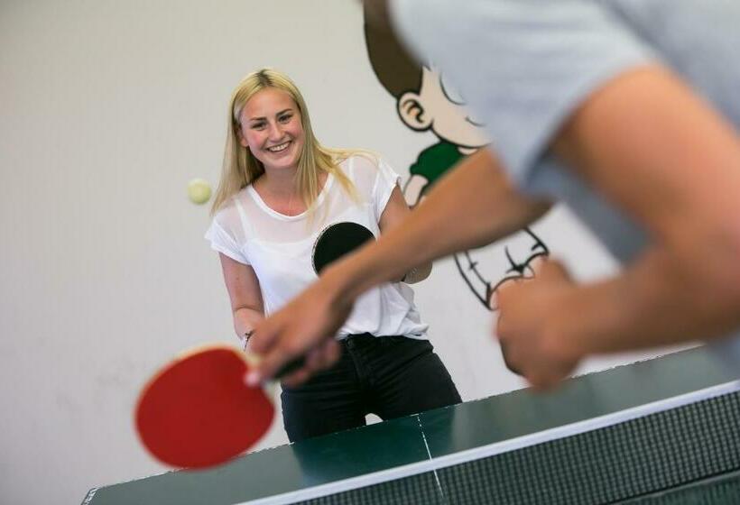 הוסטל Jugendhaus St. Kilian