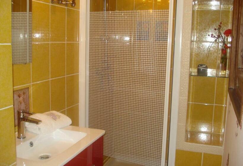 Bed and Breakfast Locastillon