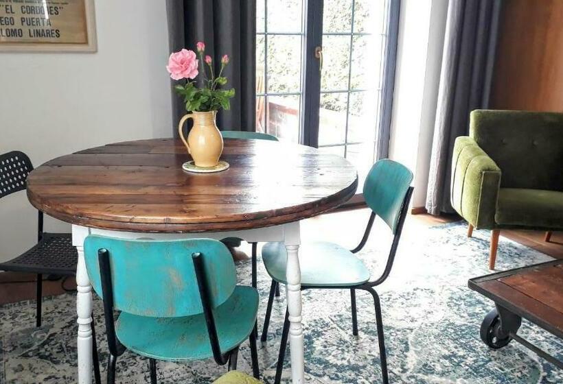 פנסיון Onefourfour Apartment