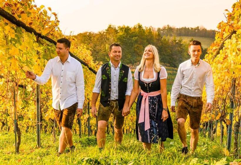 هتل Weingut Wohlfühlzimmer Adam Lieleg