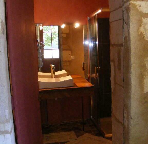 مبيت وإفطار La Chambre De La Tour