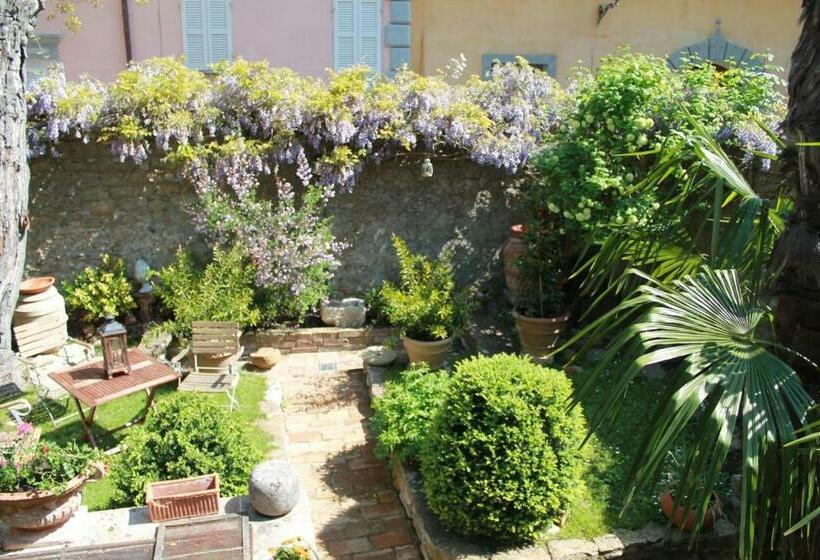 مبيت وإفطار Palazzo Palesa